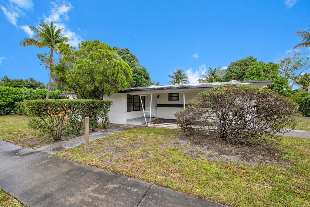 17551 Ne 5th Avenue - Photo 2