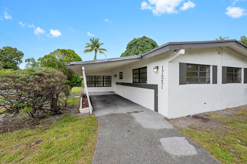 17551 Ne 5th Avenue - Photo 4