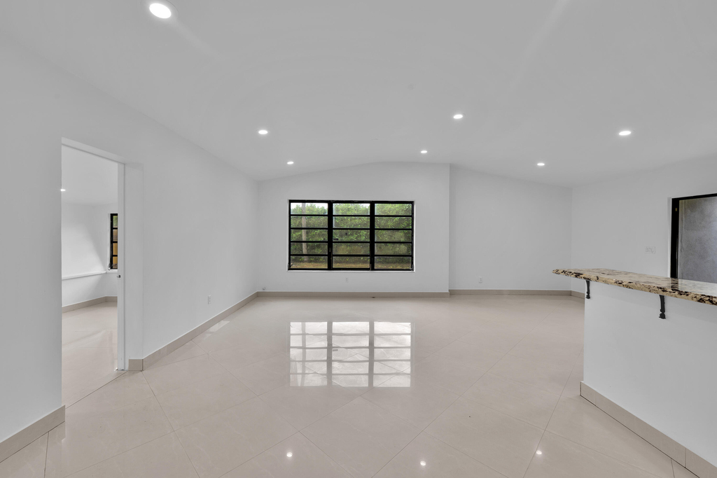 17551 Ne 5th Avenue - Photo 9