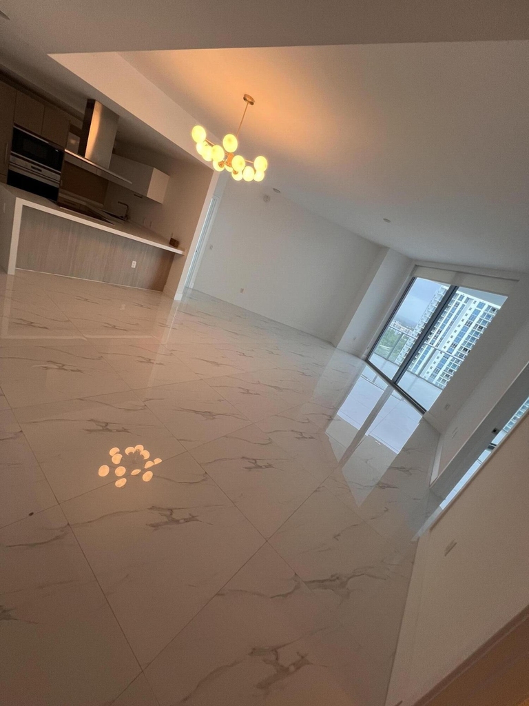 17111 Biscayne Boulevard - Photo 9