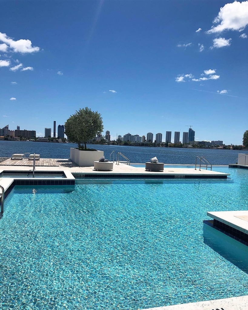 17111 Biscayne Boulevard - Photo 18