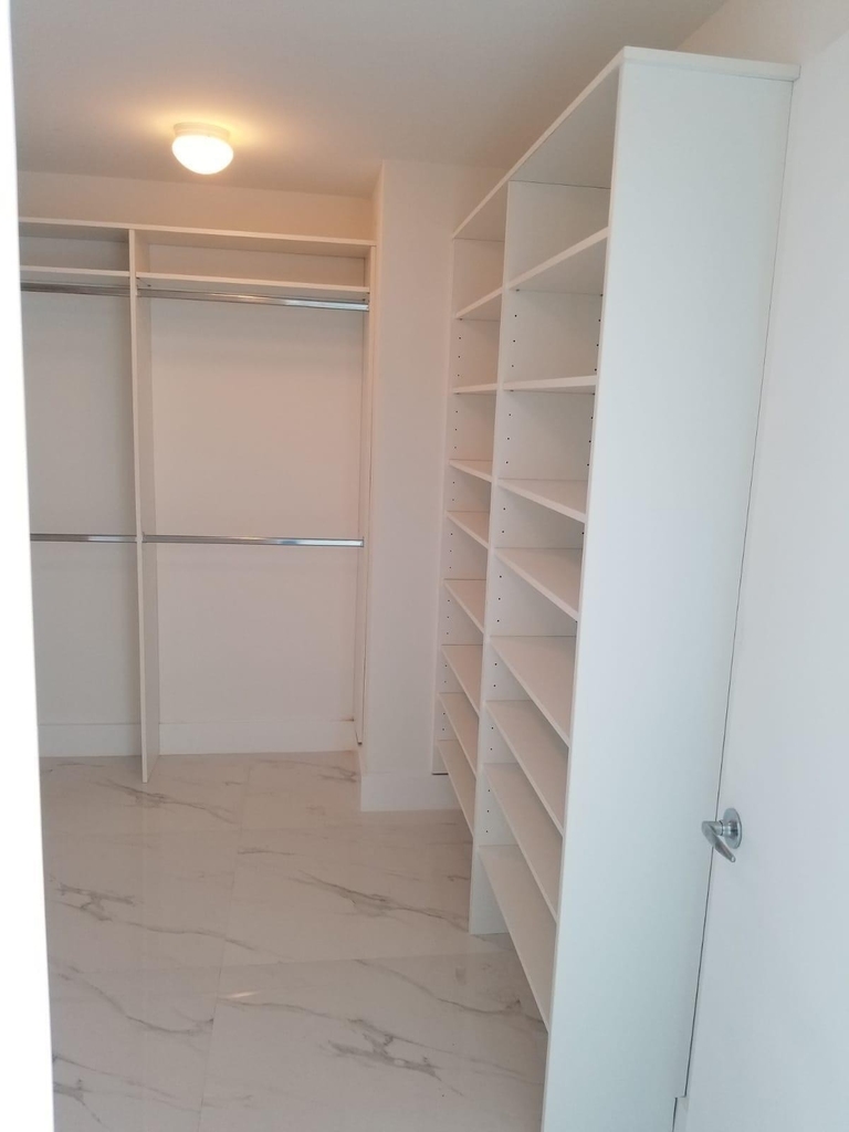 17111 Biscayne Boulevard - Photo 14