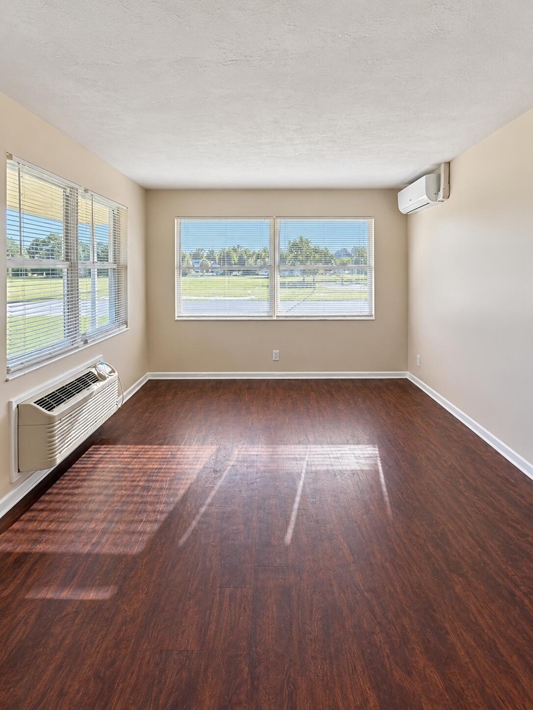 153 N 3rd Street - Photo 6