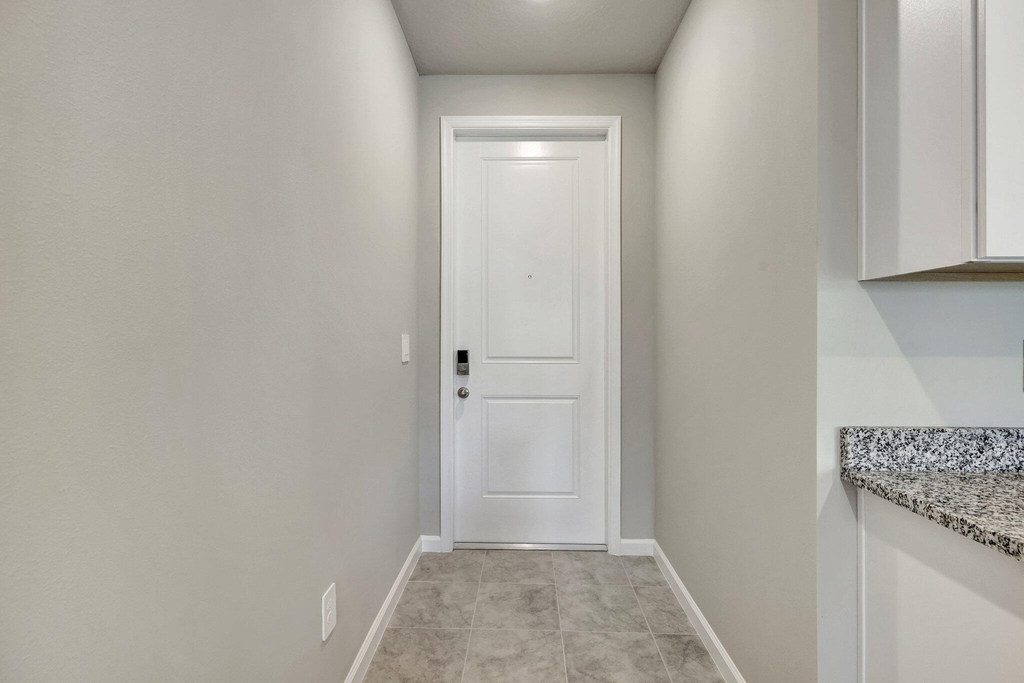 5764 Se Edgewater Circle - Photo 4