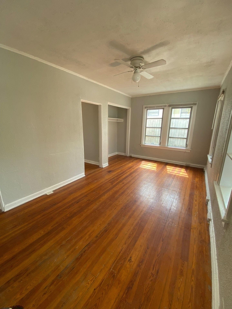 736 Omar Road - Photo 6