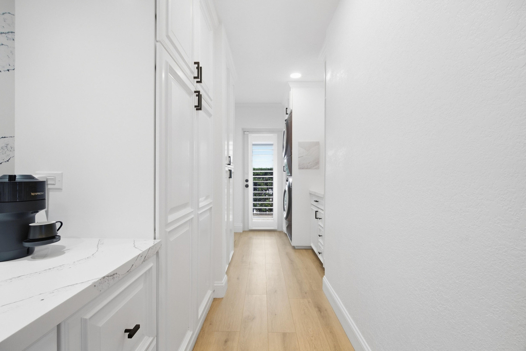 4030 Ne 25th Avenue - Photo 15