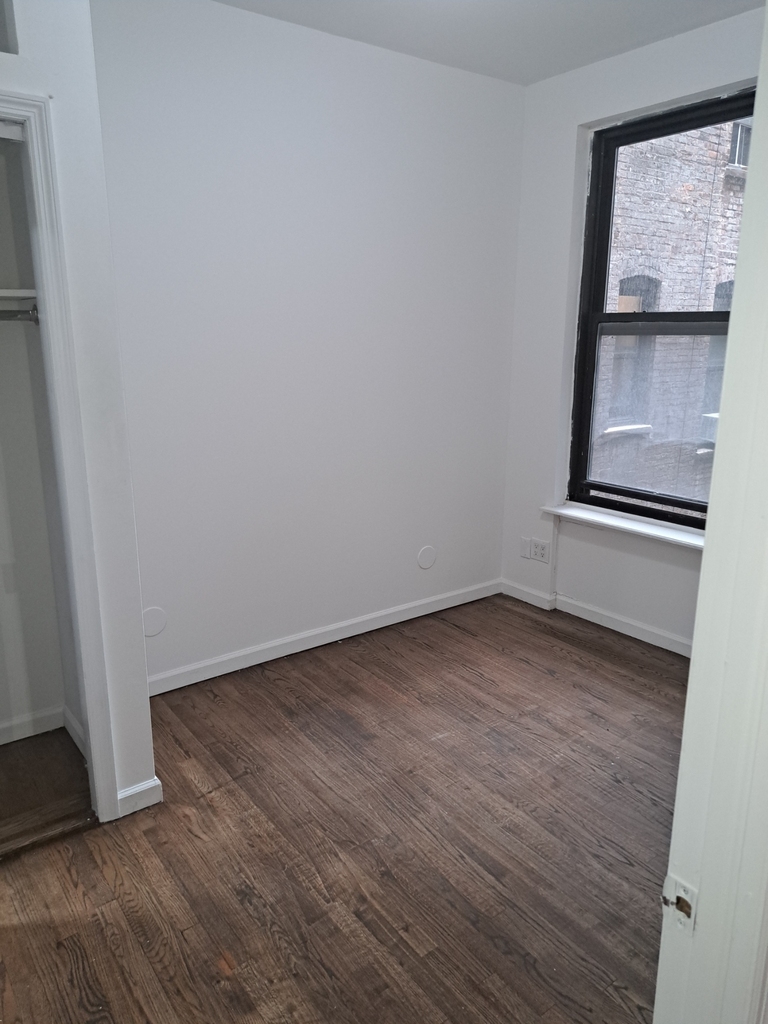 188 Claremont Avenue - Photo 5