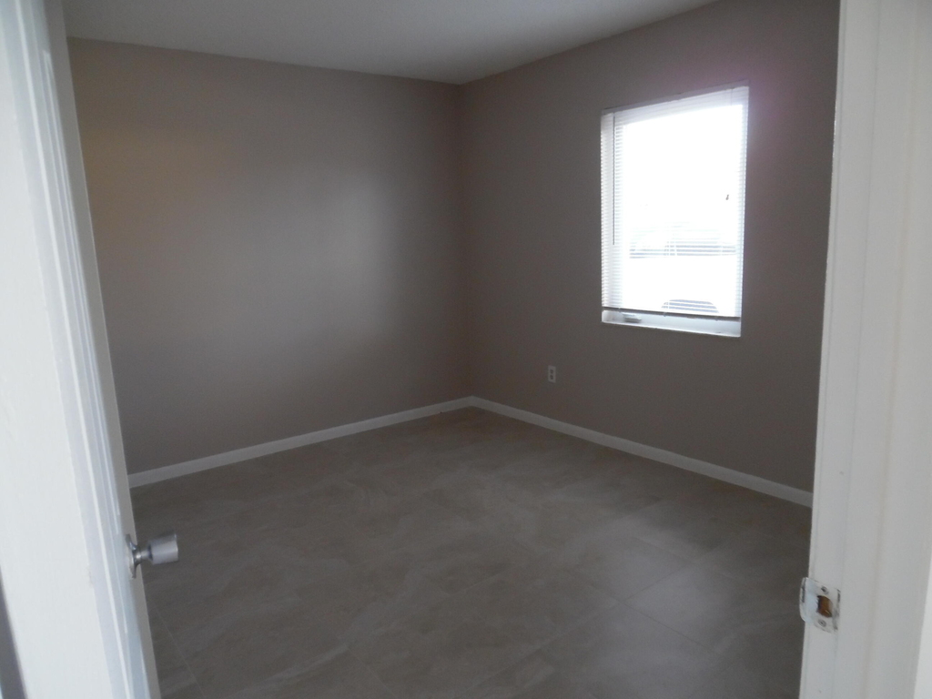 3986 Hernden Drive - Photo 2