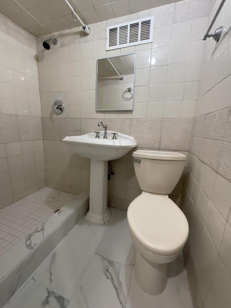 3007 Georgia Avenue - Photo 4