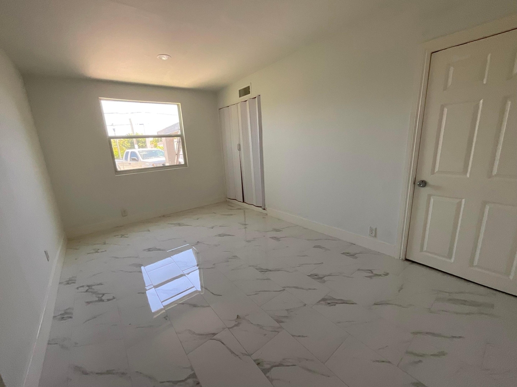 3007 Georgia Avenue - Photo 5