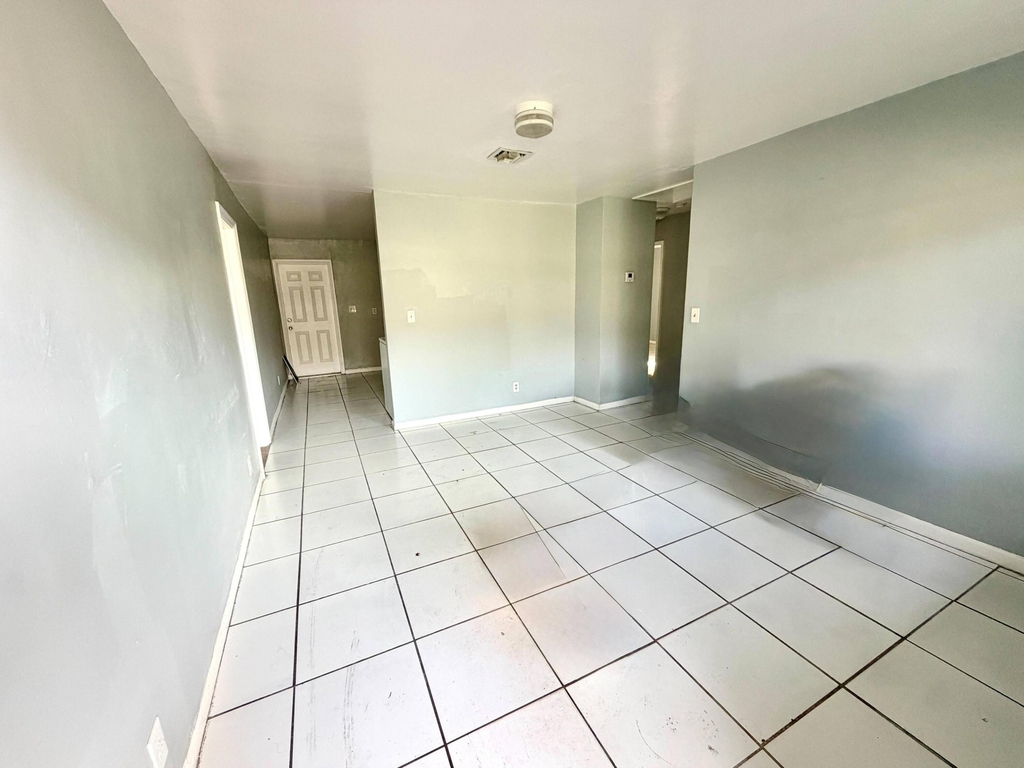 1132 Nw 5th Court - Photo 3