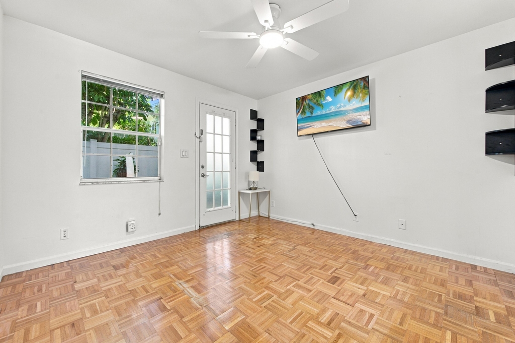 4640 Bougainvilla Drive - Photo 6