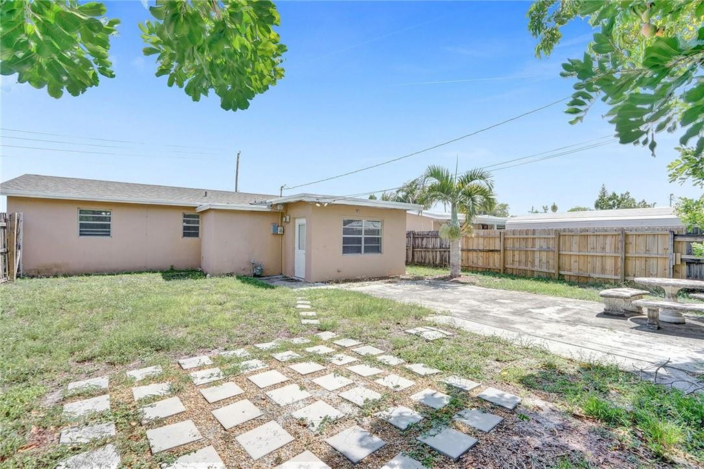 7741 Nw 33rd Street - Photo 23