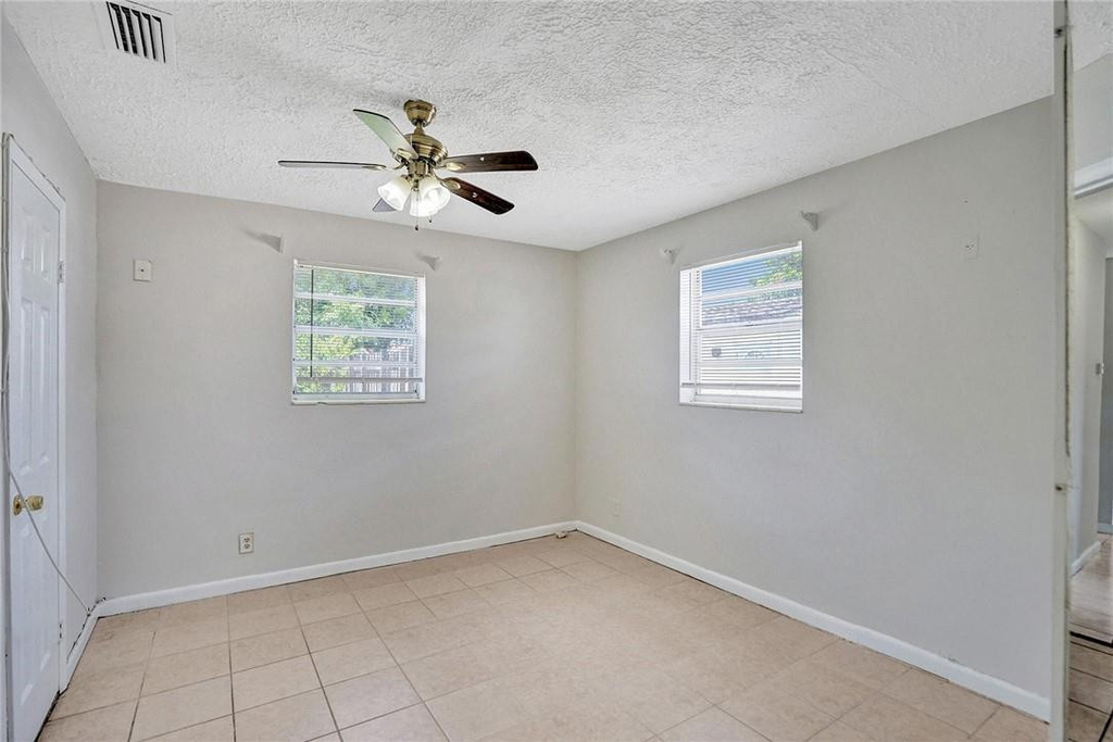 7741 Nw 33rd Street - Photo 5