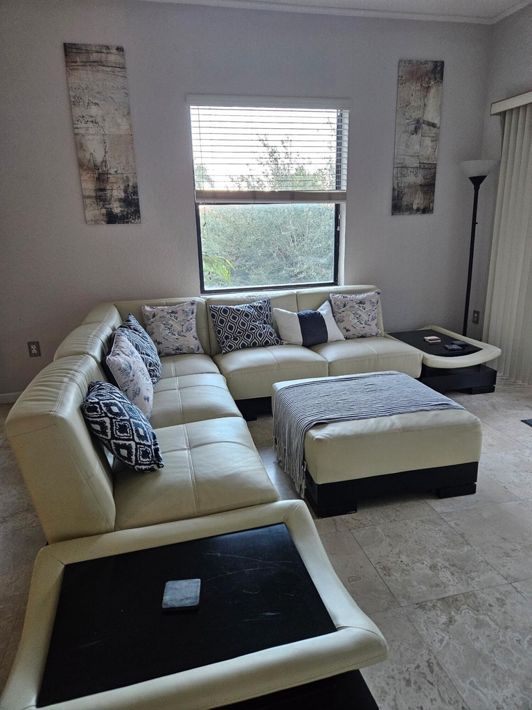 1640 Presidential Way - Photo 1