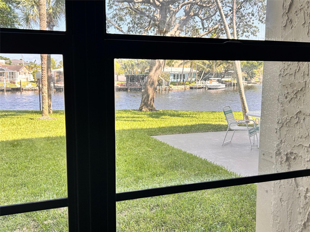 14 Royal Palm Way - Photo 37