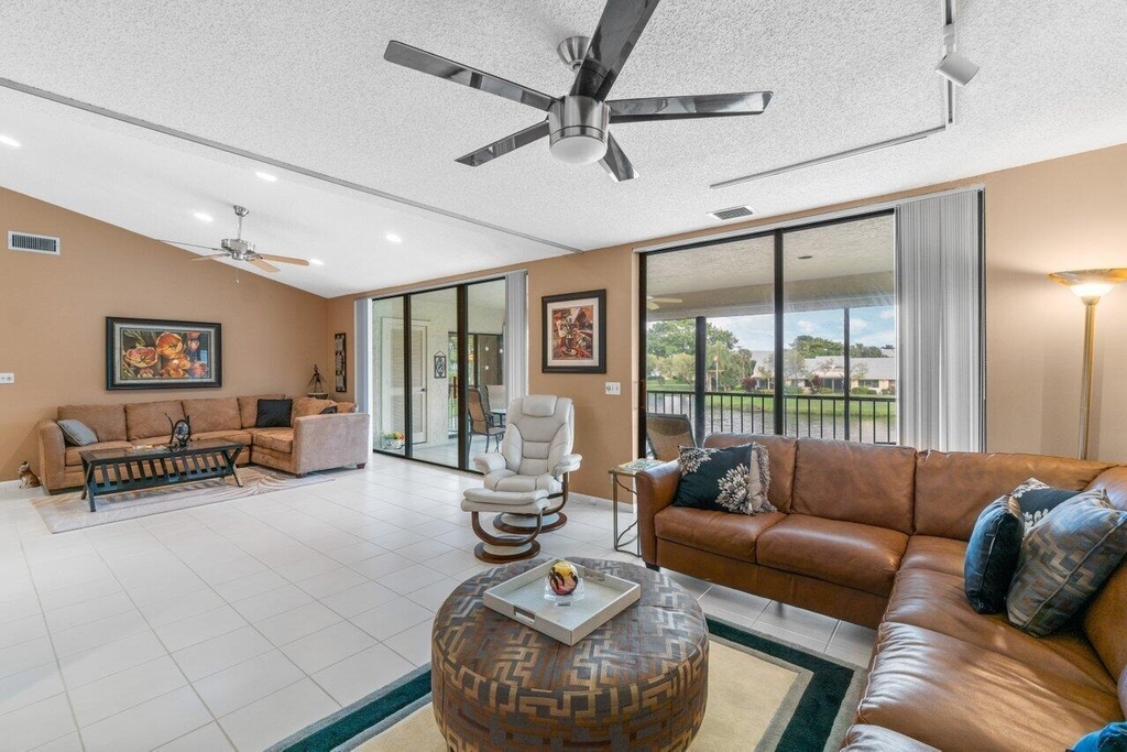 68 Eastgate Drive - Photo 11