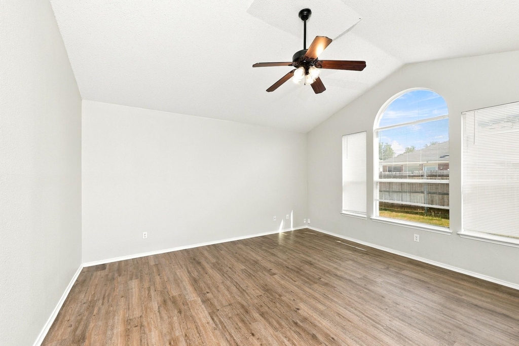 736 Mulberry Lane - Photo 7