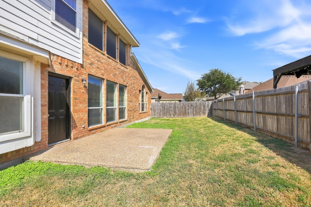 736 Mulberry Lane - Photo 14
