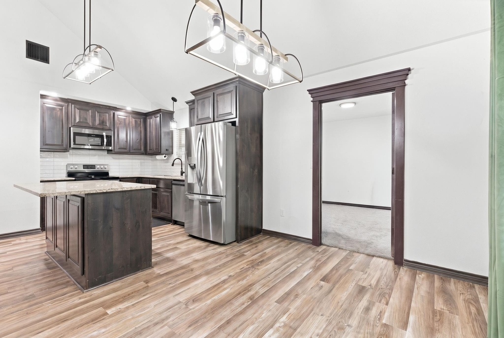 2926 Paluxy Trail - Photo 3