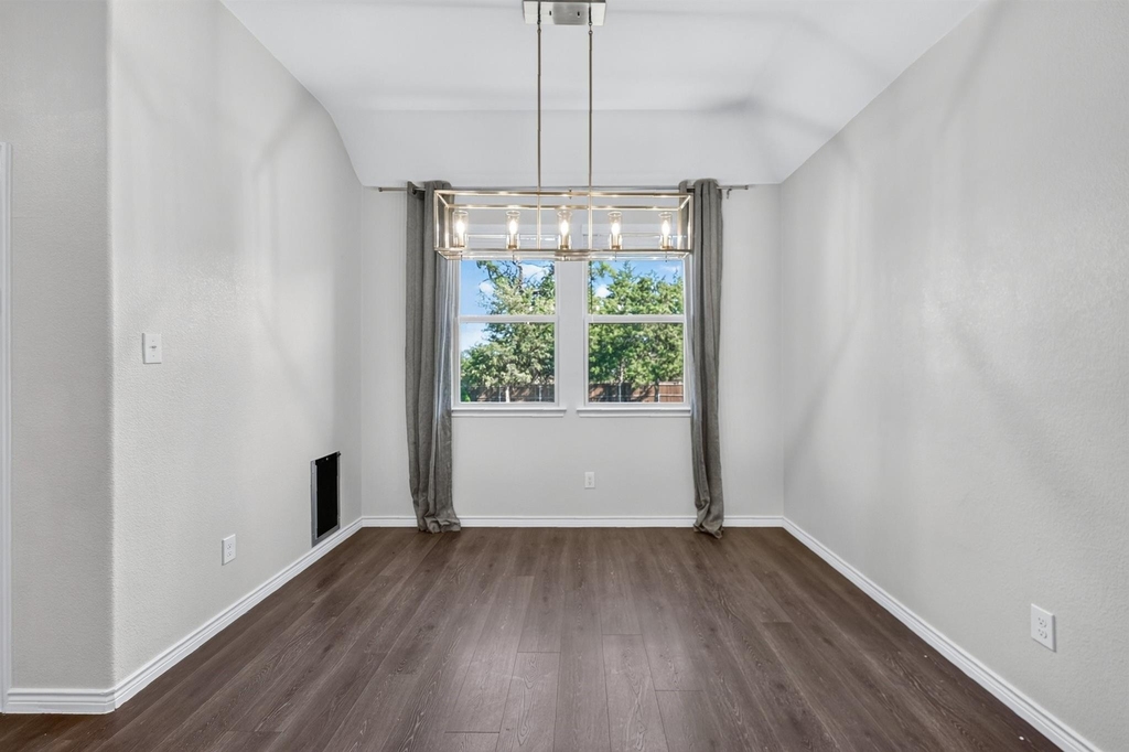 108 Lakeview Circle - Photo 7