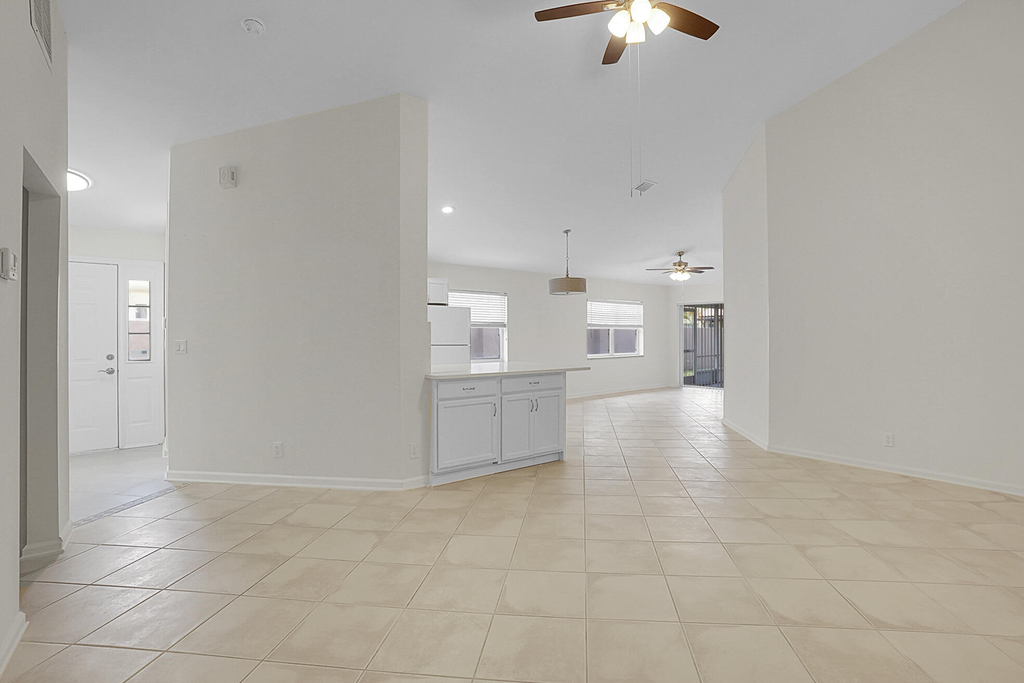 5215 Grande Palm Circle - Photo 7