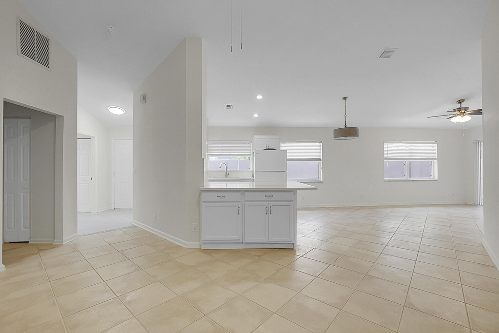 5215 Grande Palm Circle - Photo 9