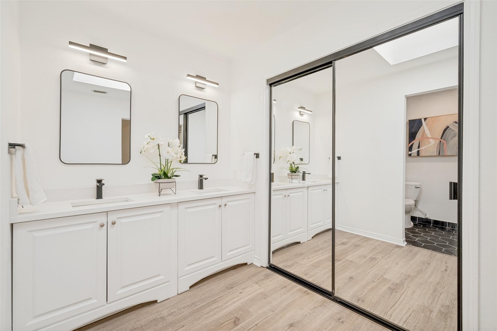 5012 Hatherly Drive - Photo 12