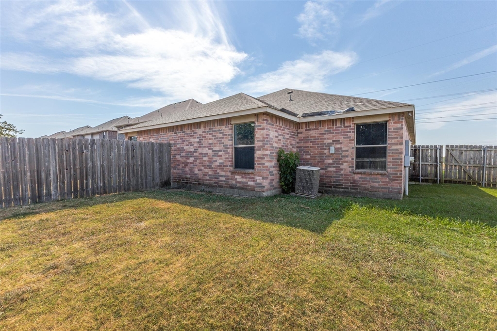 252 Wyndham Meadows Way - Photo 15
