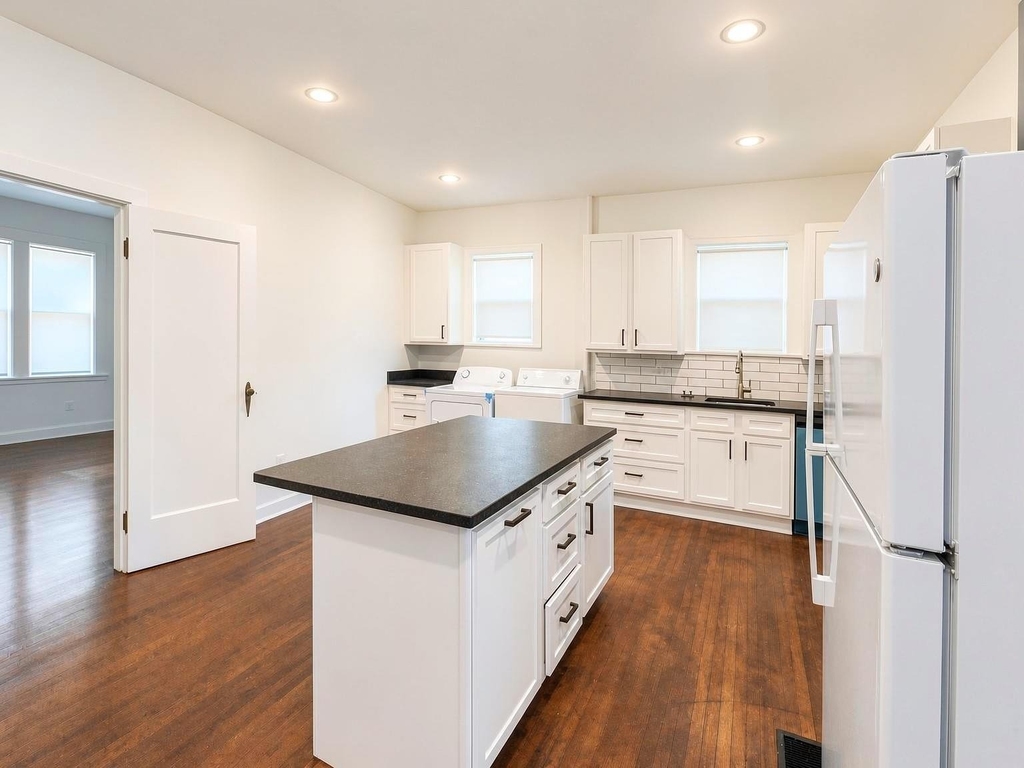 3254 S University Drive - Photo 8