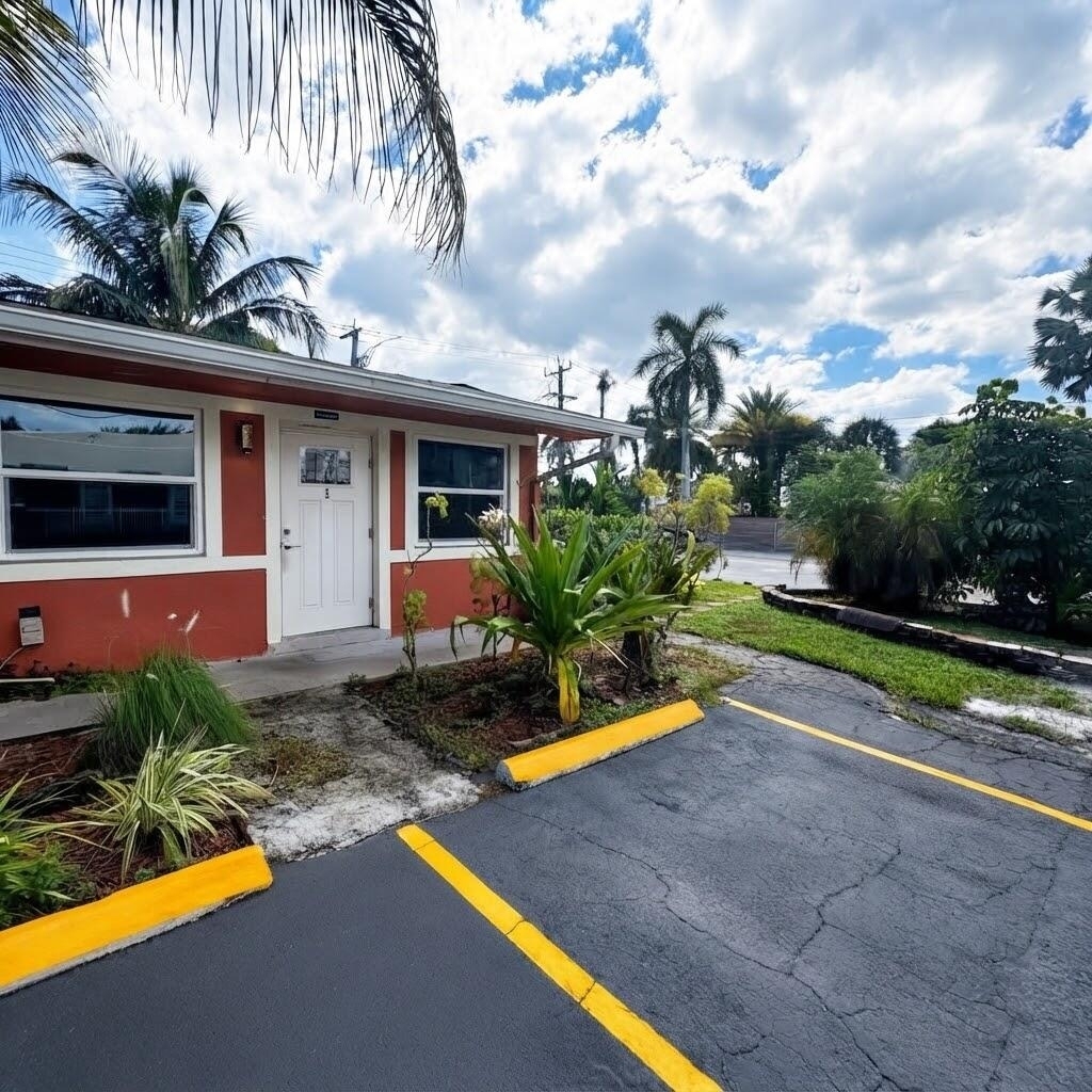 1500 Ne 62nd Street - Photo 0