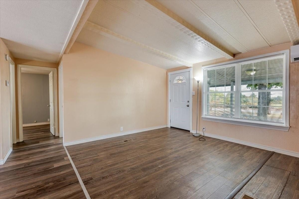 209 Wicker Hill Road - Photo 4