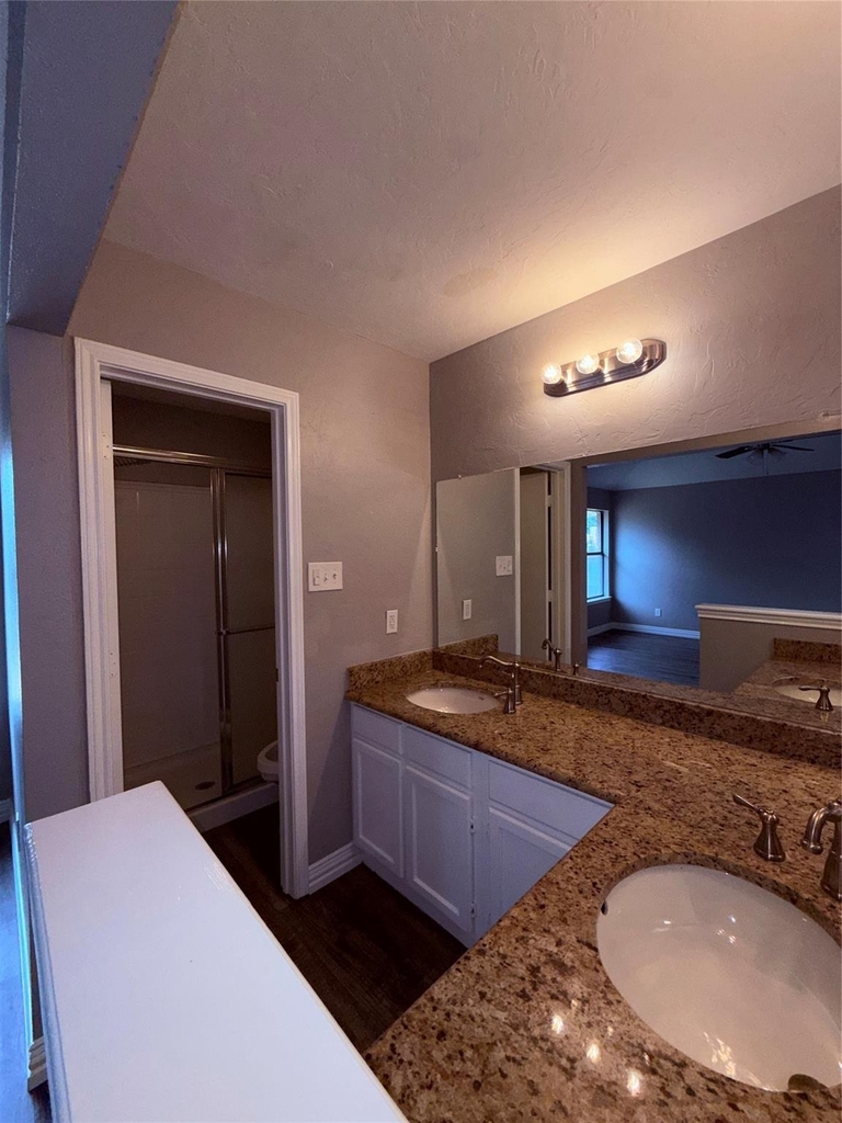 2612 S Meadow Drive - Photo 16