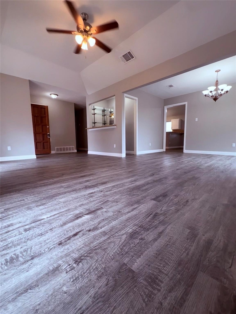 2612 S Meadow Drive - Photo 12