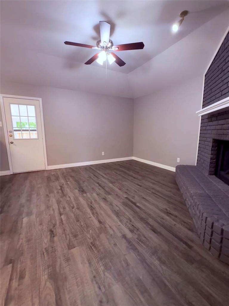 2612 S Meadow Drive - Photo 9