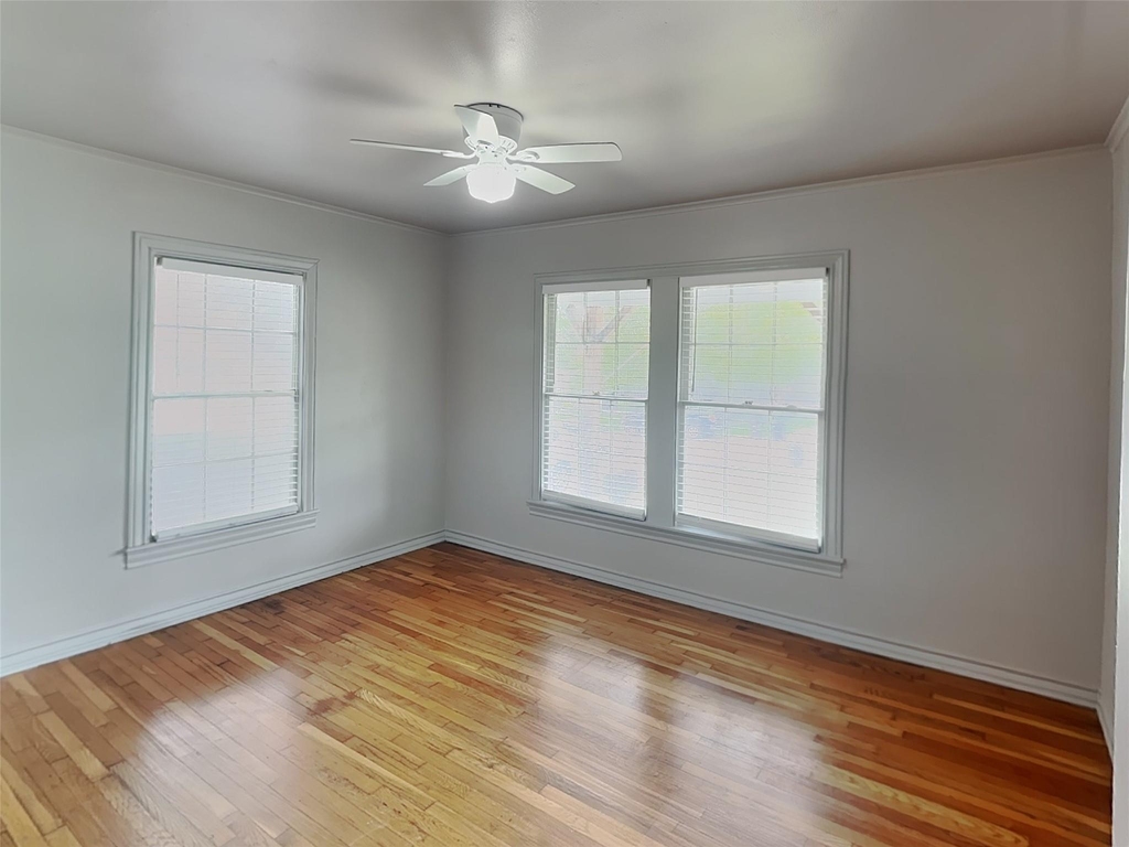 4124 Lovell Avenue - Photo 10