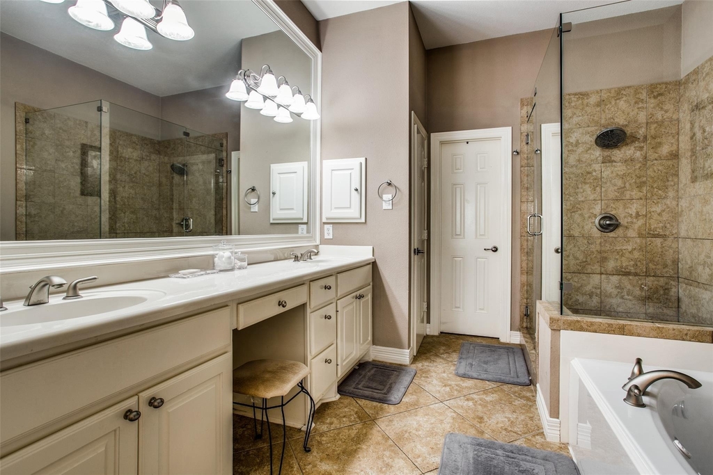 3610 Gillespie Street - Photo 9
