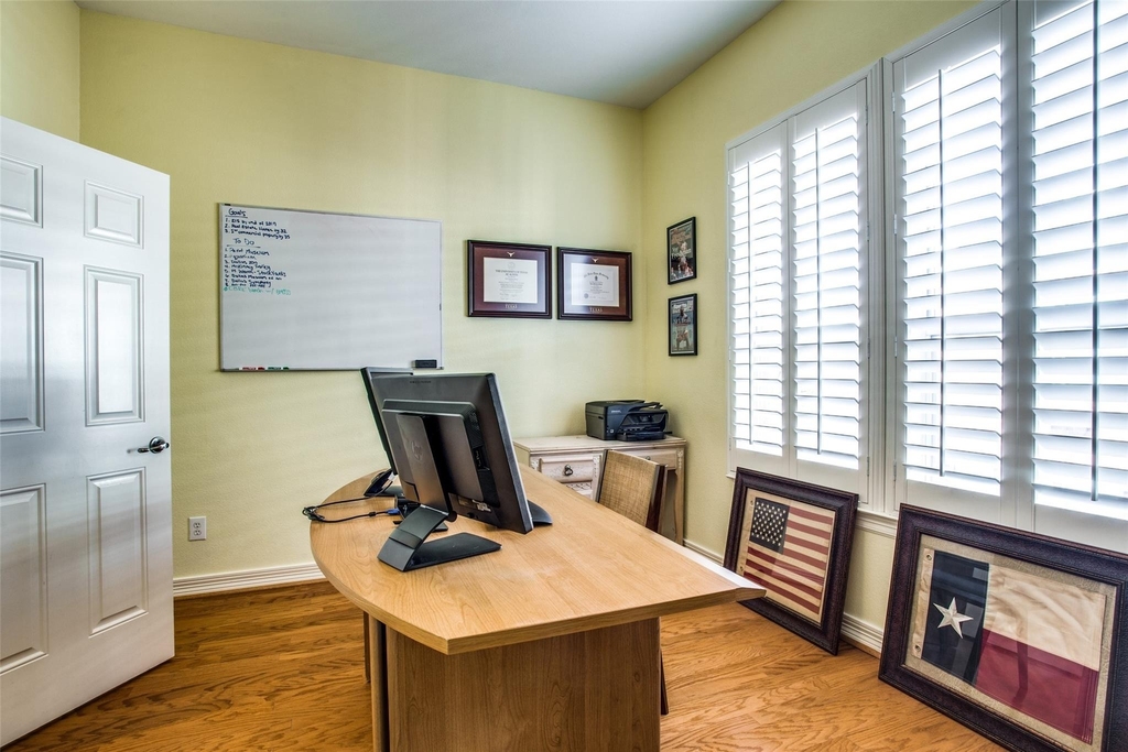 3610 Gillespie Street - Photo 11