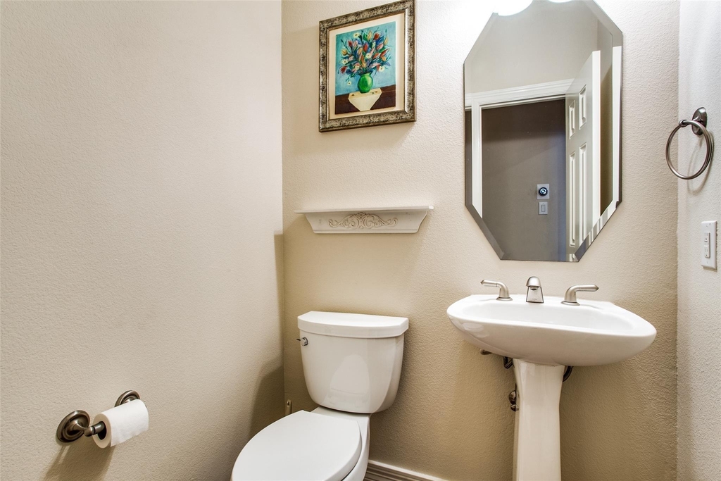 3610 Gillespie Street - Photo 7