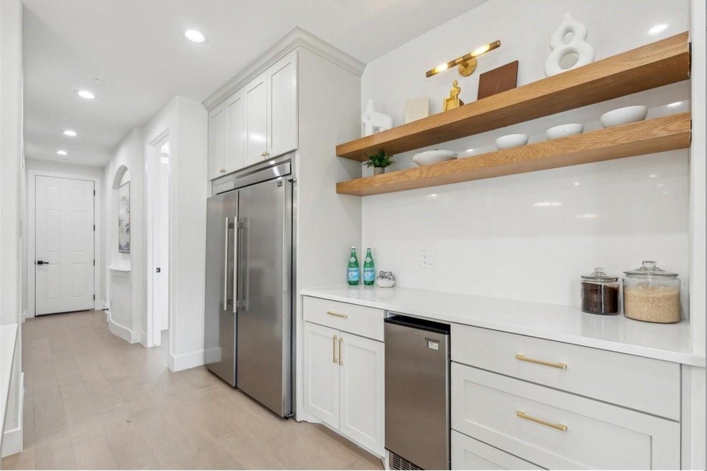 1750 Greenwood Court - Photo 10