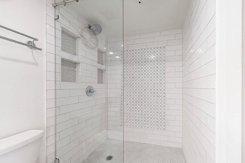 2502 Live Oak Street - Photo 17