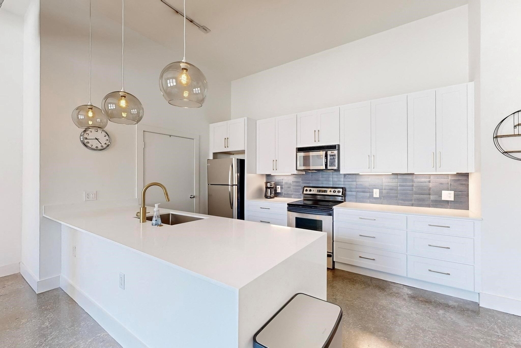 2502 Live Oak Street - Photo 11