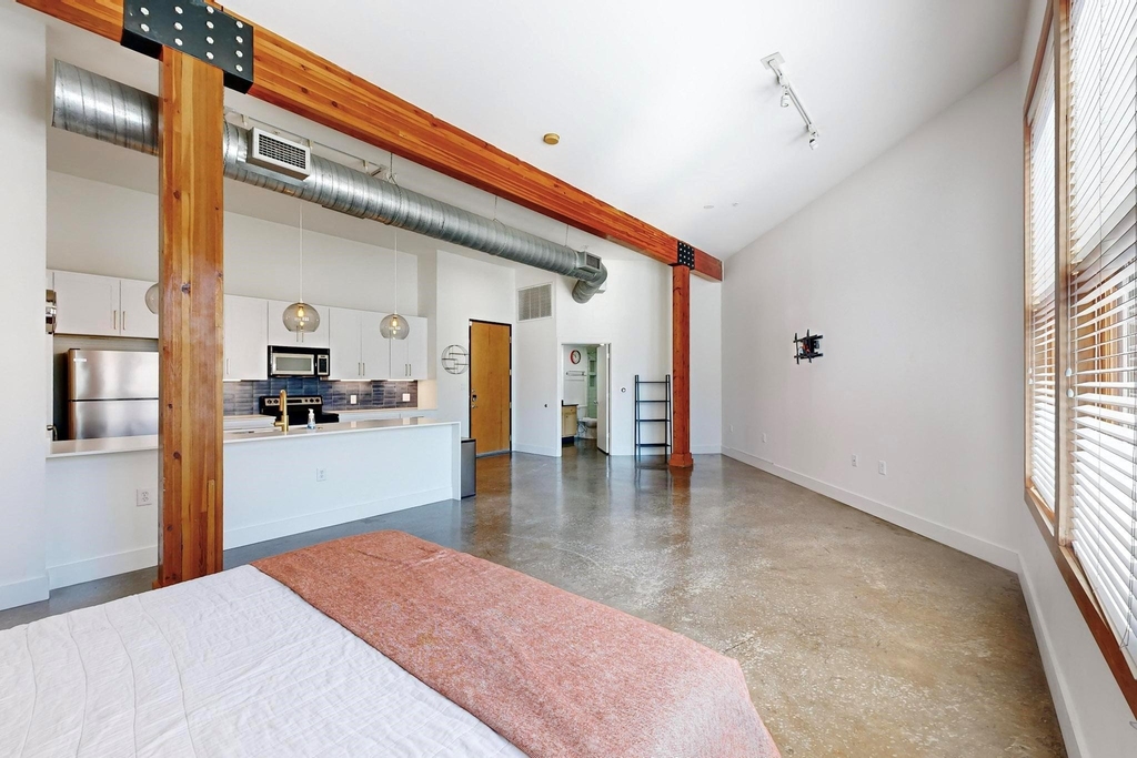 2502 Live Oak Street - Photo 7