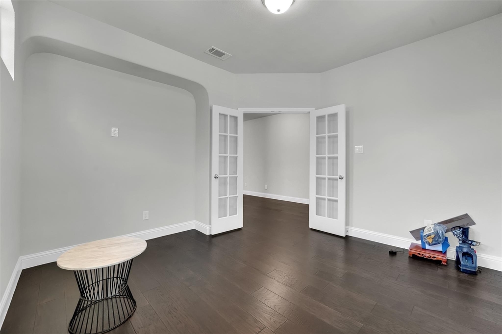 810 Acadia Court - Photo 4