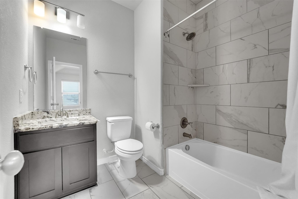 810 Acadia Court - Photo 22