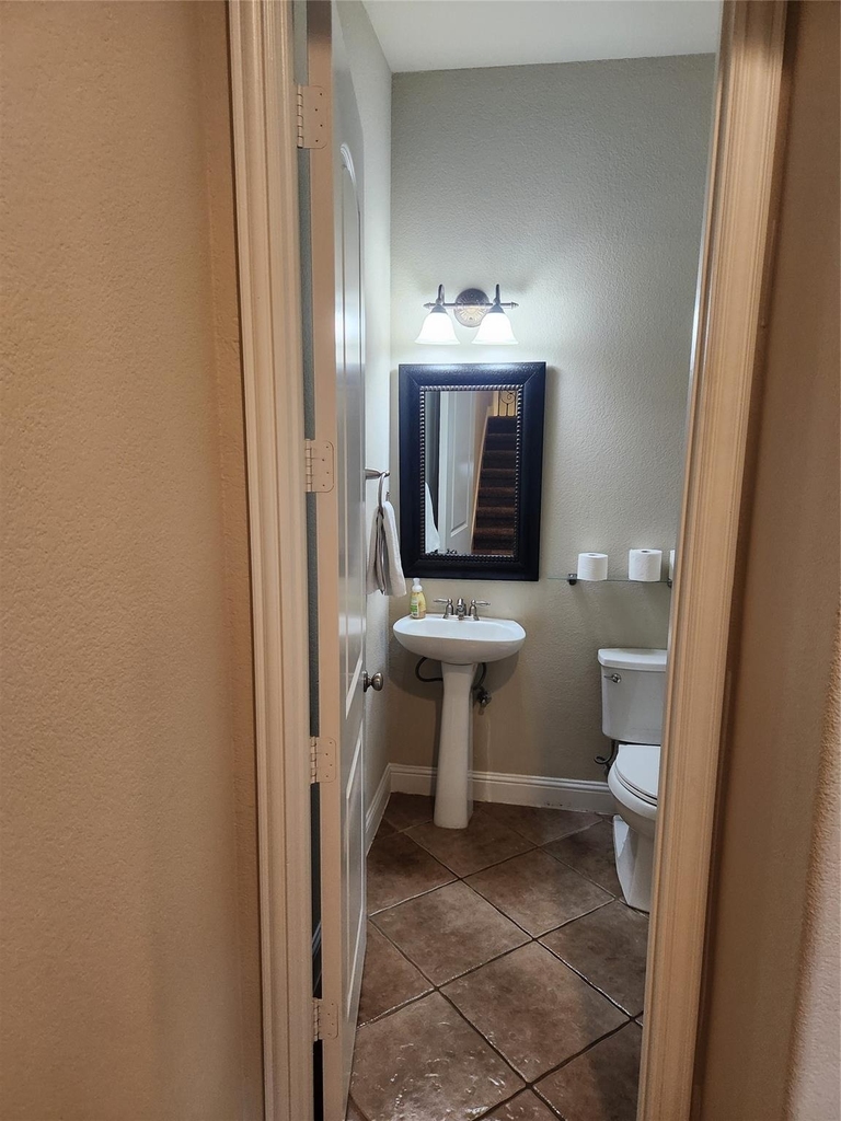 5720 Robbie Road - Photo 7