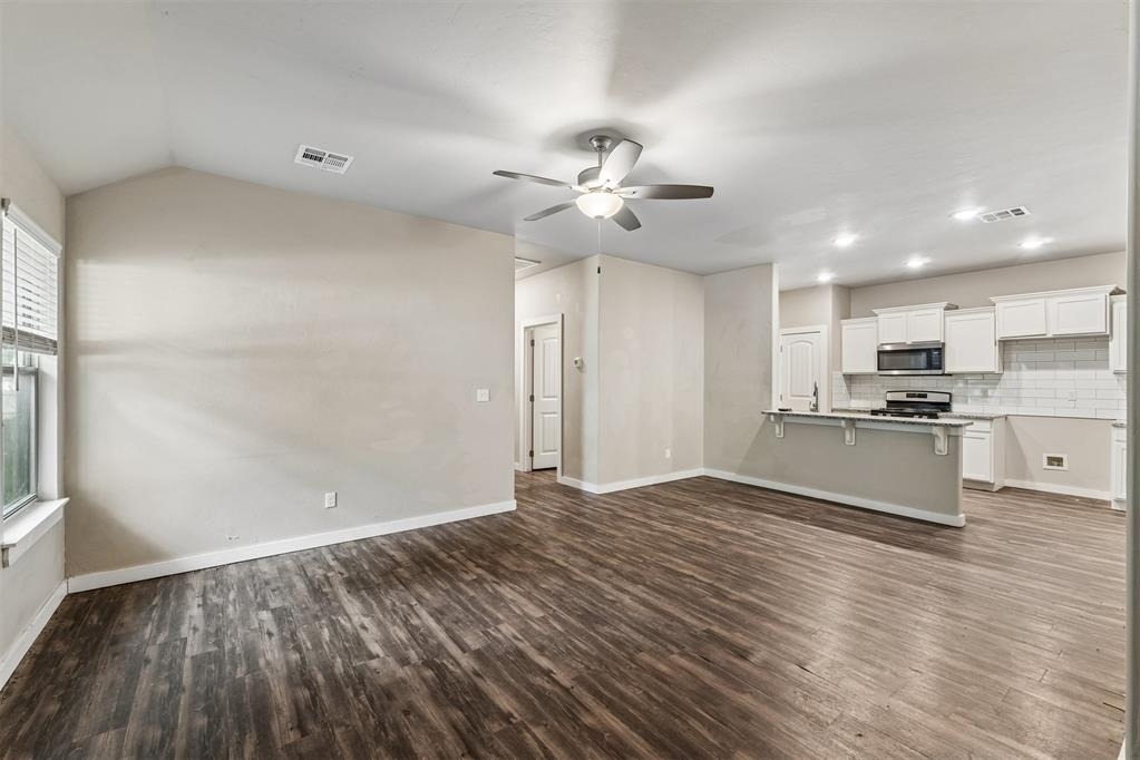 706 W London Street - Photo 2