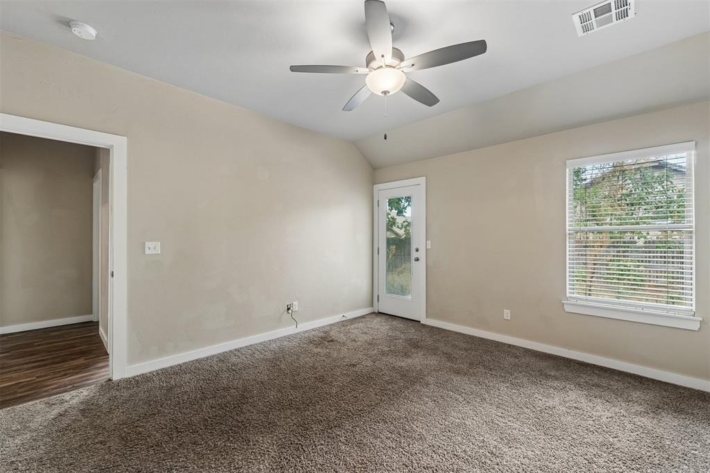 706 W London Street - Photo 17