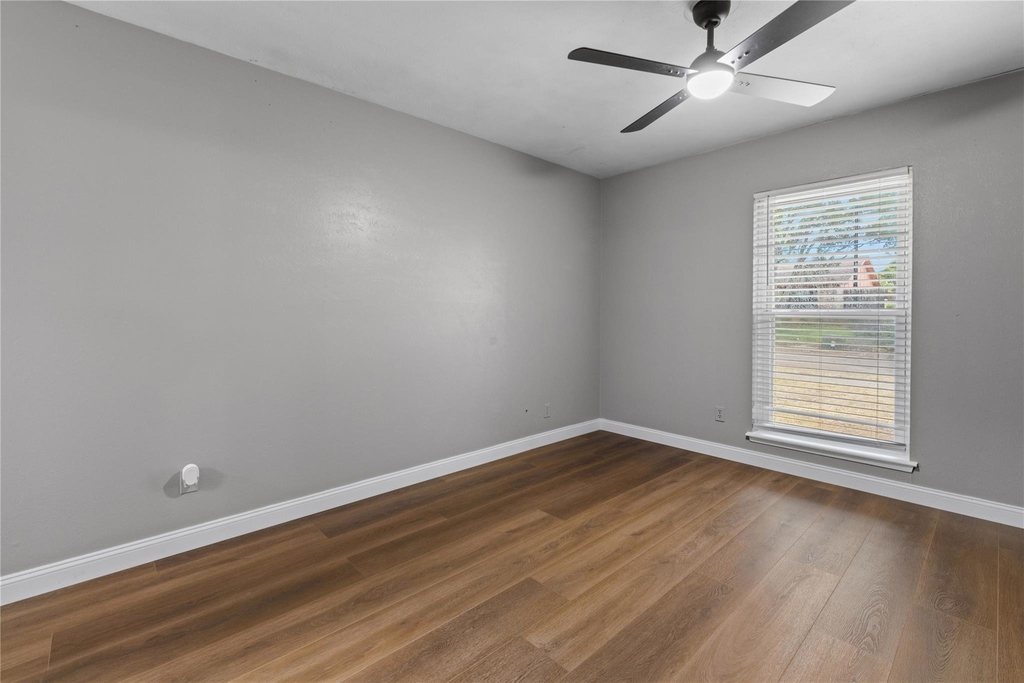 4714 Sprucewood Lane - Photo 9
