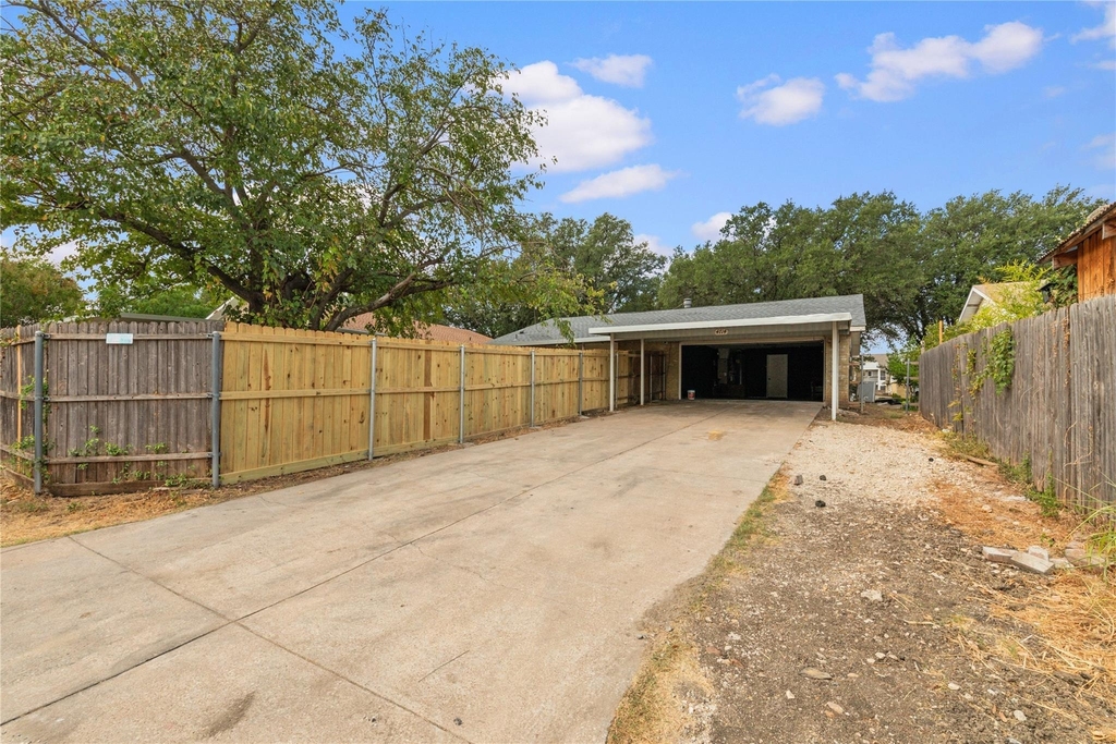 4714 Sprucewood Lane - Photo 16
